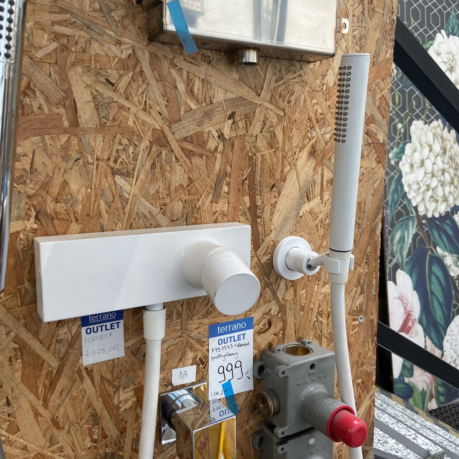 FIMA F3855BS FLUID, BATERIA PRYSZNICOWA Z&nbsp;MAŁYM ZESTAWEM, BIAŁA