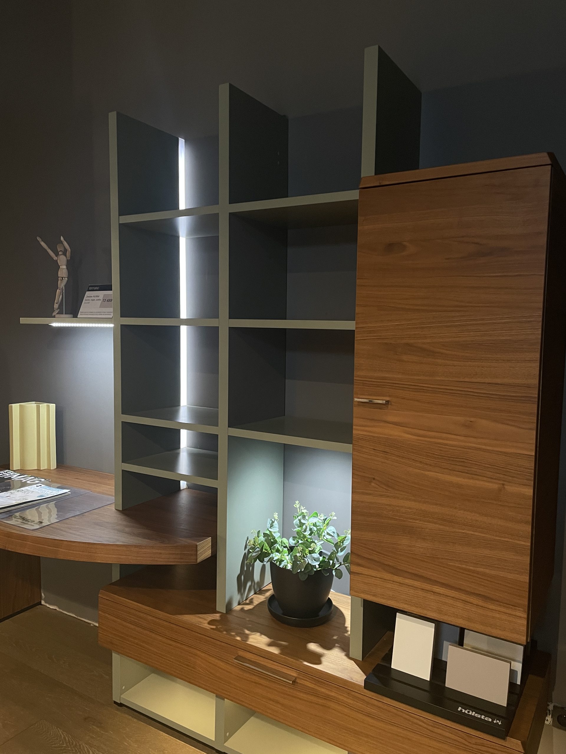 OUTLET: HULSTA ZESTAW NURIM: BIURKO, REGAŁ, SZAFKA