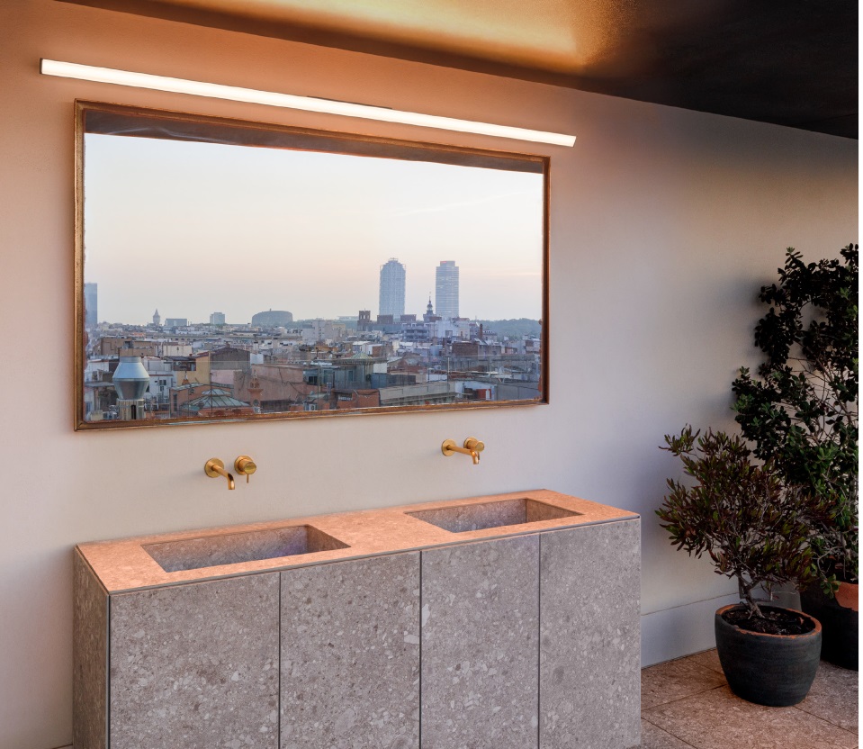 VIBIA KINKIET ŁAZIENKOWY 599323/13 SPA 132cm BIAŁY 2700K IP44