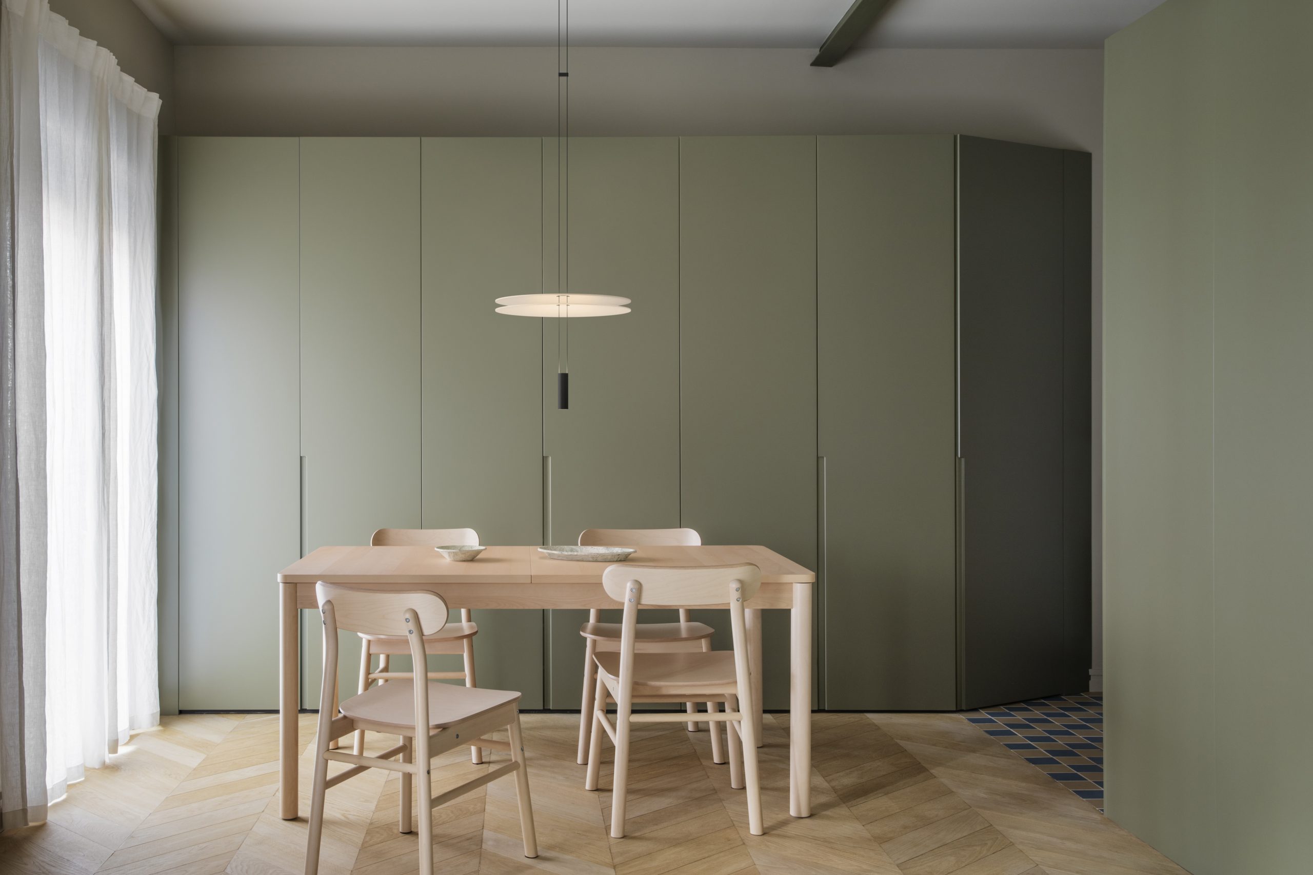 VIBIA LAMPA WISZĄCA 157511/1B FLAMINGO MINI 45cm CZARNA