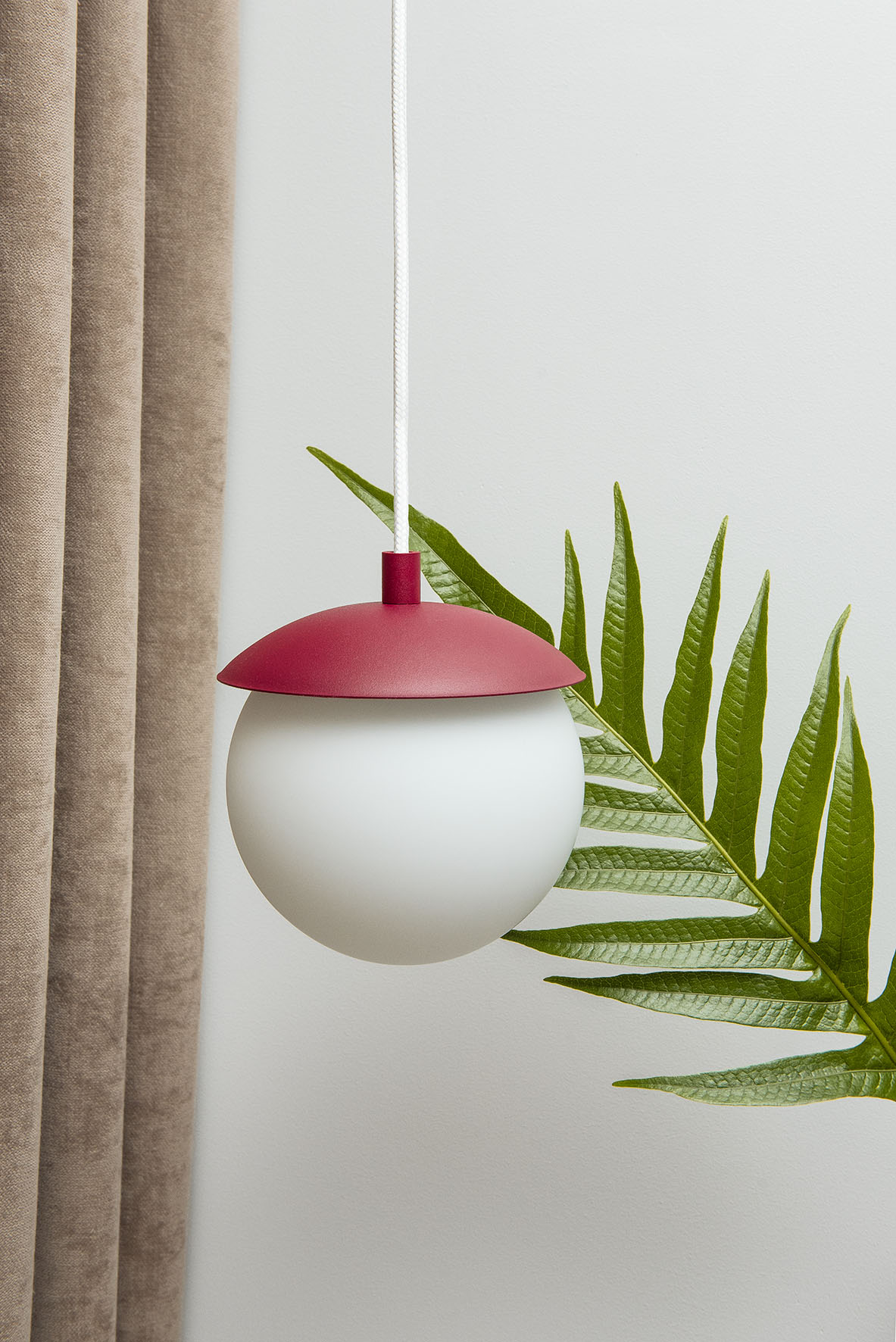 UMMO LAMPA WISZĄCA KUUL F&nbsp;KLF141P0 BURGUNDOWA